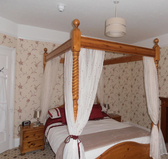 Bedroom 1, Lorna Doone House, Devon