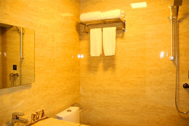 Bathroom 2, Baotou Di Jing Business Hotel, Baotou