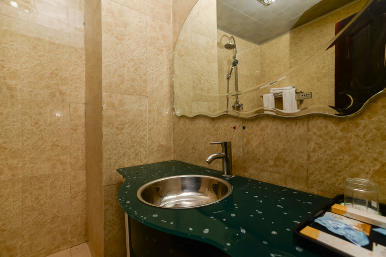 Bathroom 5, Homeinn (Lhasa Barkhor Jokhang Temple,Street Store), Lhasa