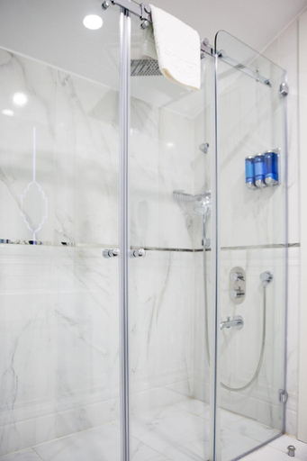 Bathroom 5, Hotel Kralice, Fatih