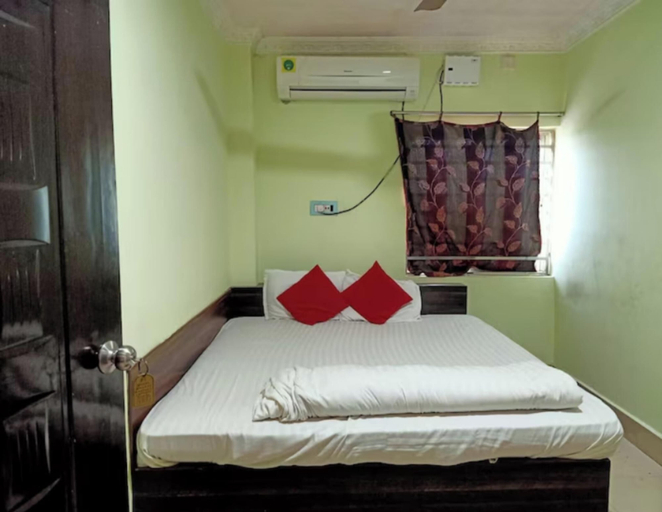 Room 2, Hotel Shakti, Cuttack