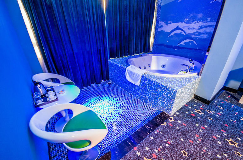 Bathroom 3, Bin Li Uptown Hotel, Yibin