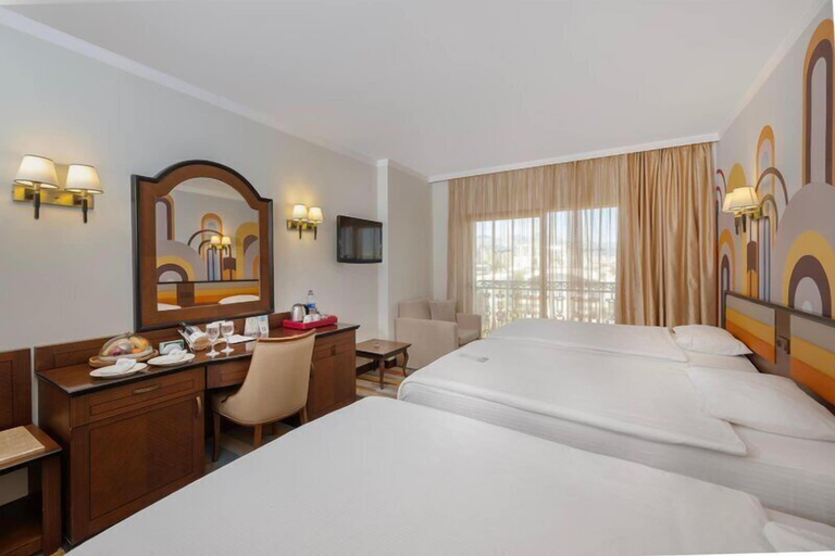 Bedroom 4, Megasaray Westbeach Antalya, Antalya