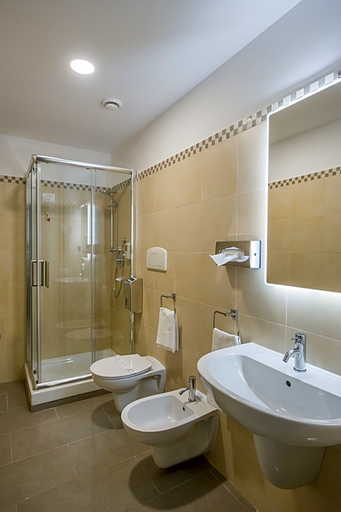 Bathroom 5, Hotel Testani Colleferro, Rome