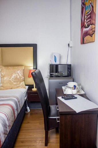 Bedroom 2, 18 on sherlock, Nelson Mandela Bay