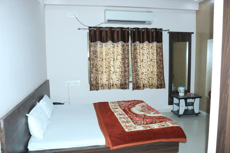 Bedroom 5, Hotel Shreenath - Dwarka, Devbhumi Dwarka