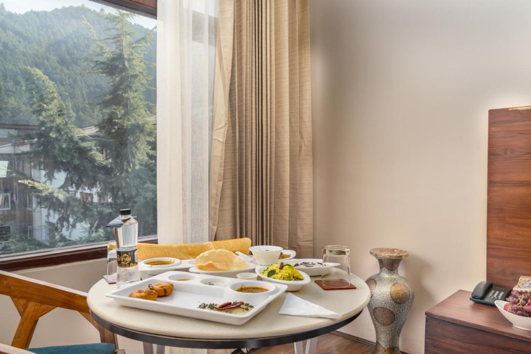 Food & Drinks 5, Hotel 11 Boulevard - Dal Lake View, Srinagar