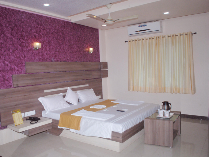 Bedroom 3, Hotel Sun Plaza, Gir Somnath