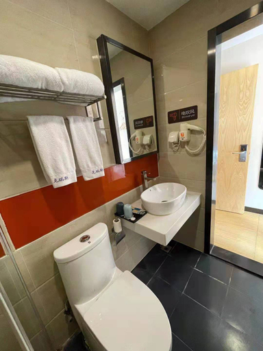 Bathroom 3, Qingdao Wanyi Youpin Hotel, Qingdao
