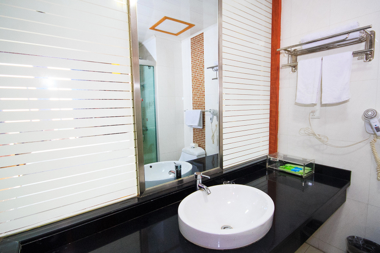 Bathroom 3, Yunik Esports Hotel (Hangzhou Linping Subway Station Branch), Hangzhou