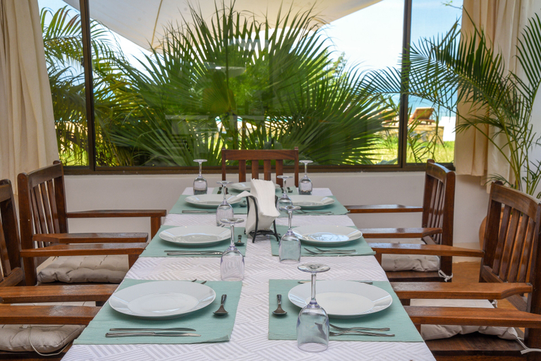 Food & Drinks 5, Palm Residence by Amazing Zanzibar, Kaskazini 'A'