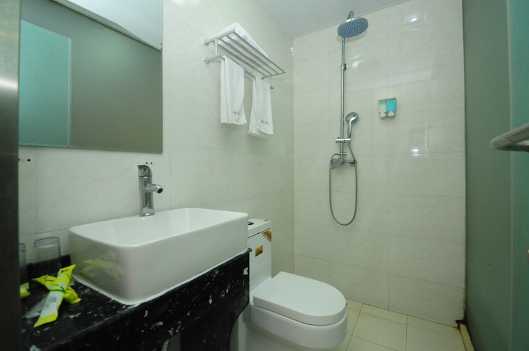 Bathroom 2, Hello Hotel Hefei Jixi Road Anhui Medical University, Hefei