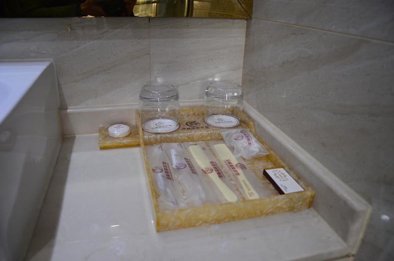 Bathroom 2, Ruihao Hotel, Beijing