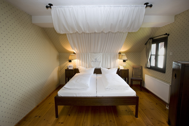 Bedroom 2, Burg Windeck ***S, Rastatt