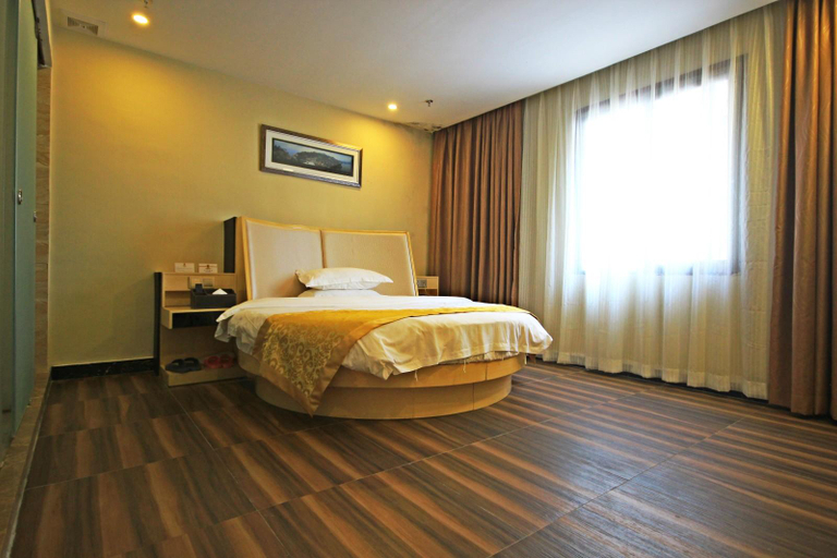 Bedroom 2, Super 8 Select  Hotel (Guangzhou Jiangnanxi Metro Station), Guangzhou