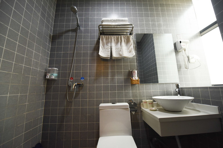 Bathroom, シティ 118チェーンホテル(), Qingdao