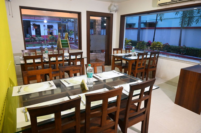 Food & Drinks, SANTINIKETAN RESIDENCY, Birbhum