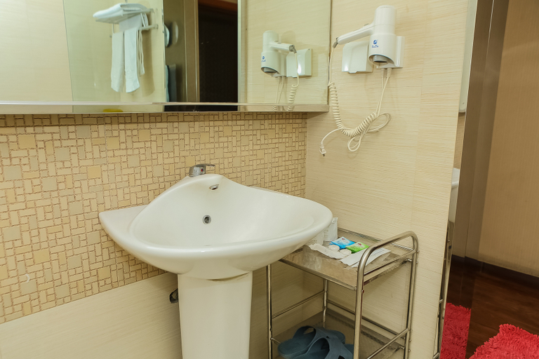 Bathroom 2, Lixing Hot Spring Hotel, Tianjin