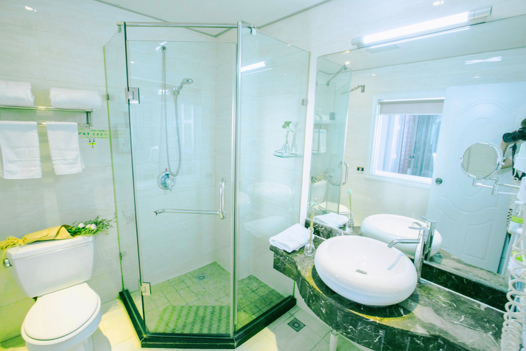 Bathroom 2, ·ホテル（）, Leshan