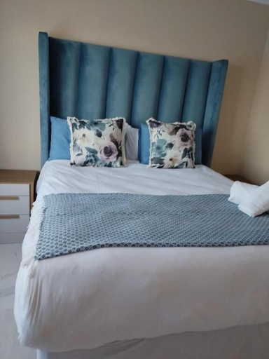 Room 3, Lux Living at Menlyn Place, City of Tshwane