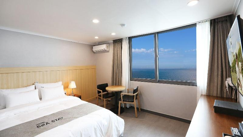 Bedroom 2, No.25 Hotel Yangyang Mulchi, Sokcho