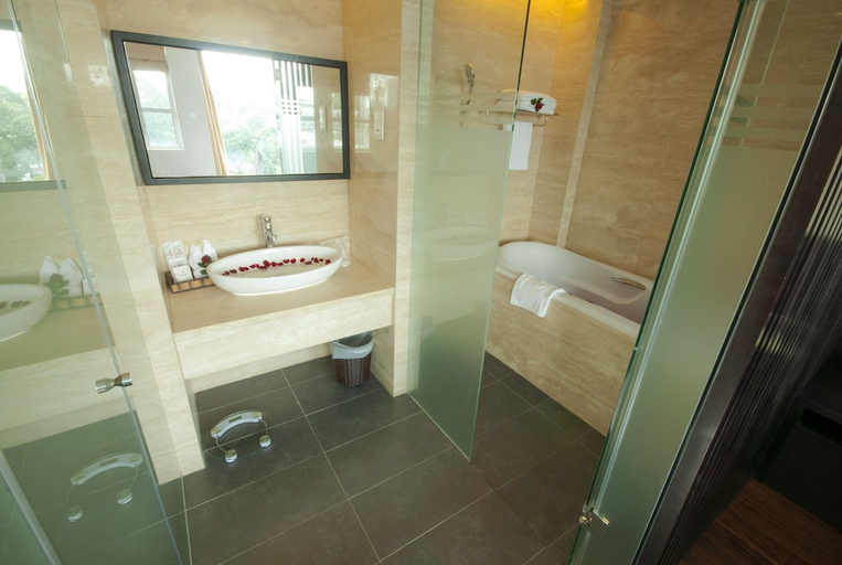 Bathroom 3, Sonnet Saigon Hotel, District 3