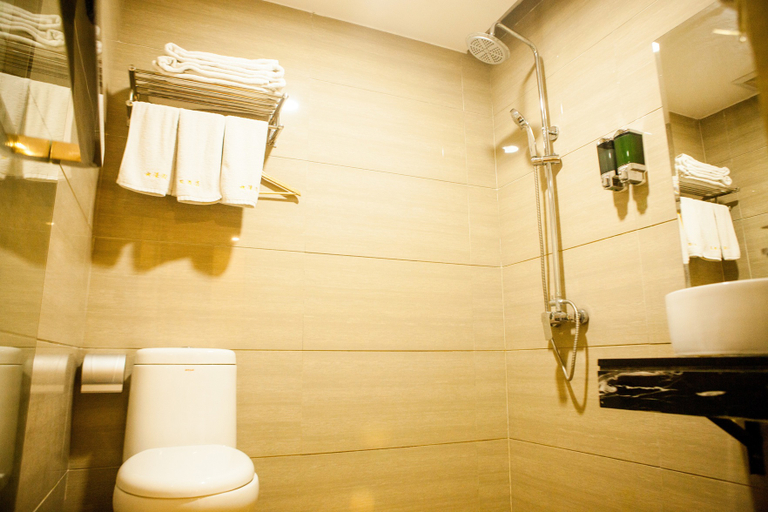 Bathroom 3, Bohao Holiday Hotel, Zhuhai