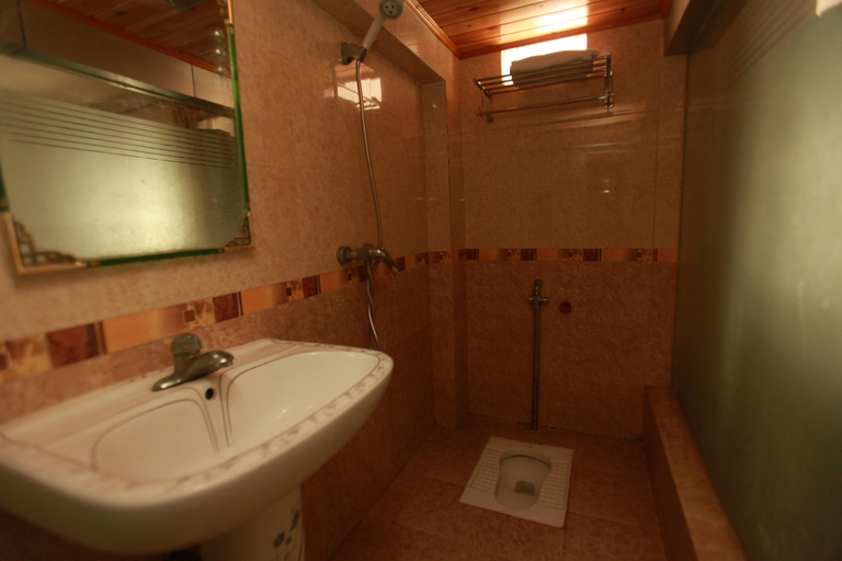 Bathroom 2, Shunxin Hostel, Chengdu