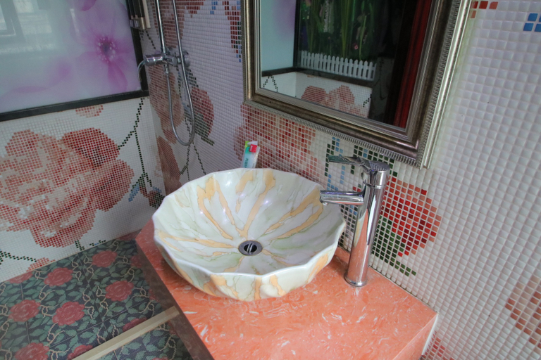 Bathroom 2, Aichao Fashion Hotel, Shanghai