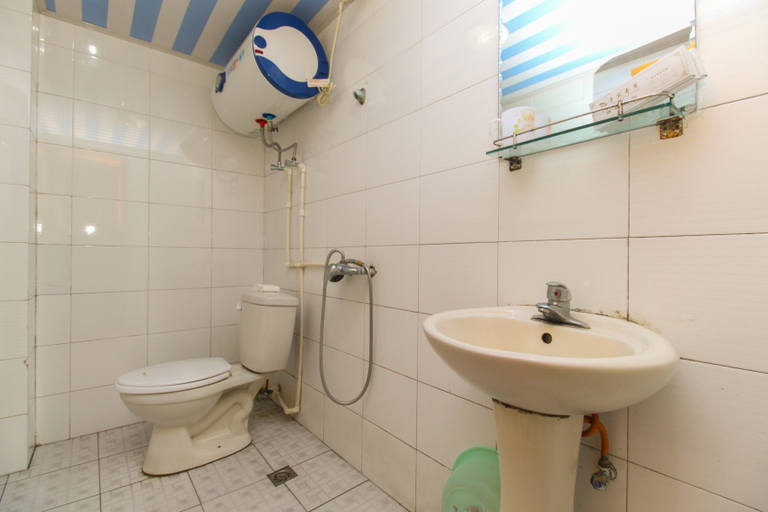 Bathroom, Wan Fu Hostel, Suzhou