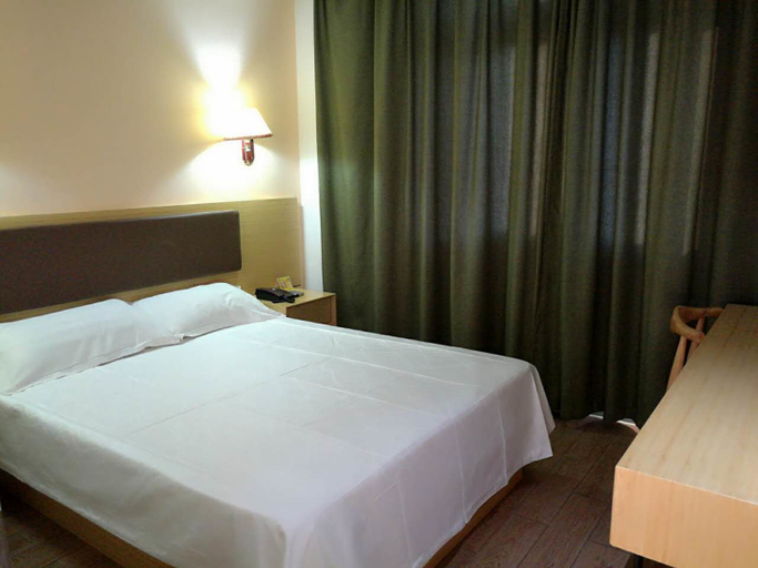 Bedroom 3, Ibis Styles Hotel Shanghai Caohejing Hongmei Road, Shanghai