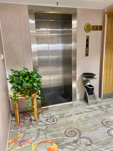 Others 5, Xinhua Business Hotel, Yichang