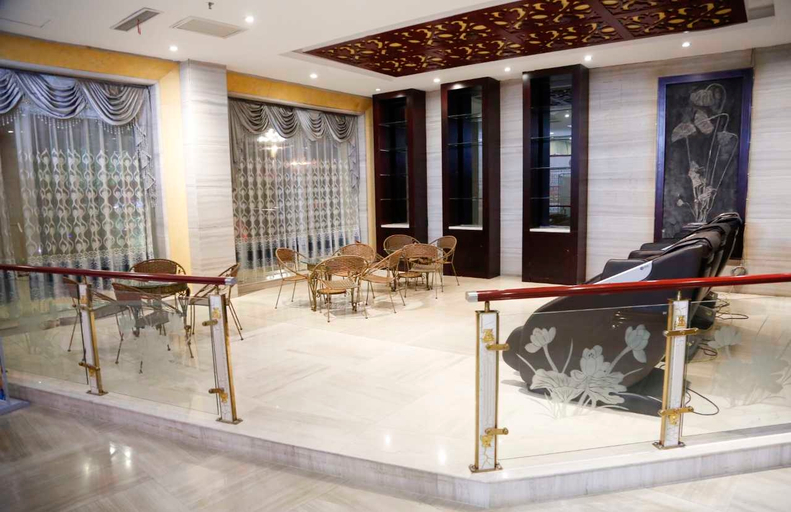 Food & Drinks, Zhenfeng Hotel, Qianxinan Buyei and Miao
