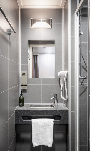 Bathroom 4, Hotel Library Amsterdam, Amsterdam