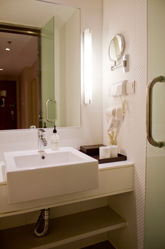 Bathroom 2, JI Hotel (Ningbo Yinzhou Wanda), Ningbo