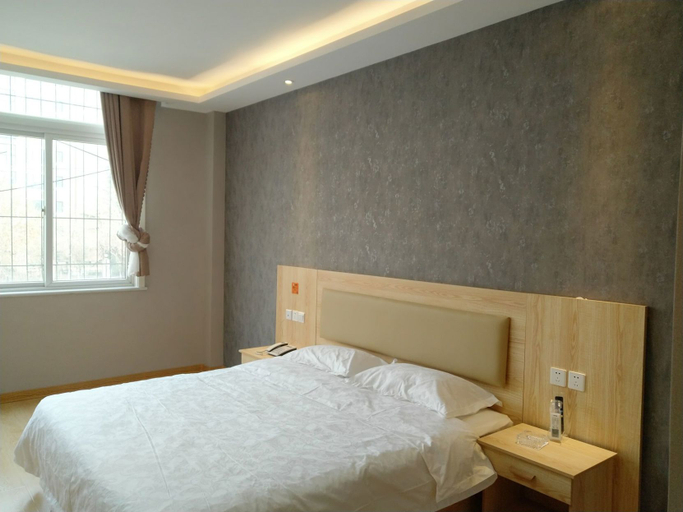 Bedroom 2, Huayi Hotel (Jinan Convention and Exhibition Center), Jinan