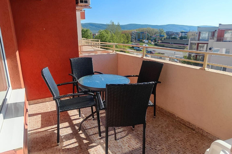 Outdoor dining, Apartment - Sleeps 6, Pet Friendly & 6 Pools, Nesebar
