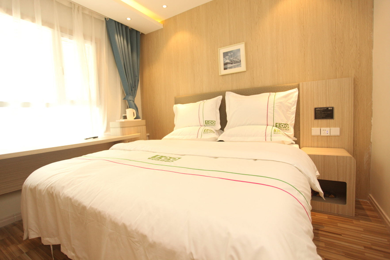 Bedroom, 100 Inn, Xining