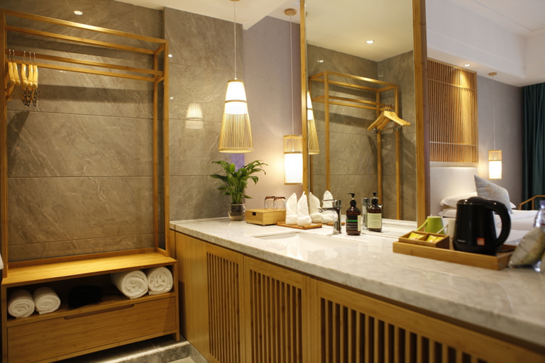 Bathroom 3, Venice International Hotel, Ganzhou
