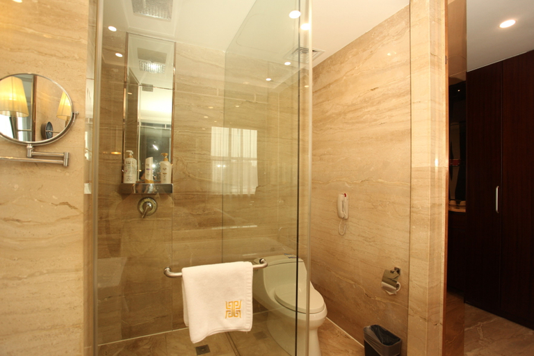 Bathroom 2, Celebrity Hotel, Tieling