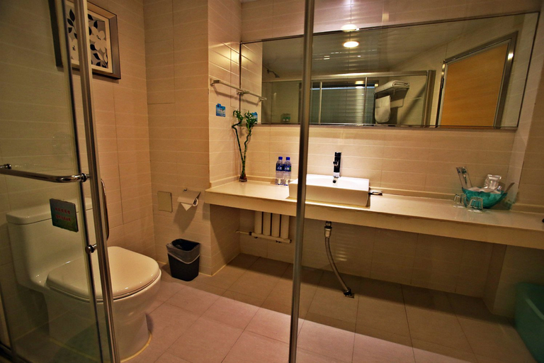 Bathroom 4, Orange Hotel Lanzhou Zhangye Road Pedestrian Street, Lanzhou