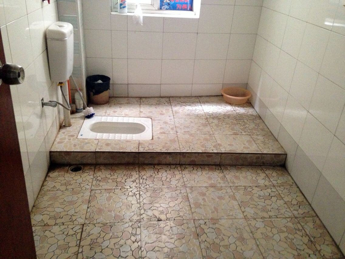 Bathroom 5, Xingyunxing Hotel, Wuhan
