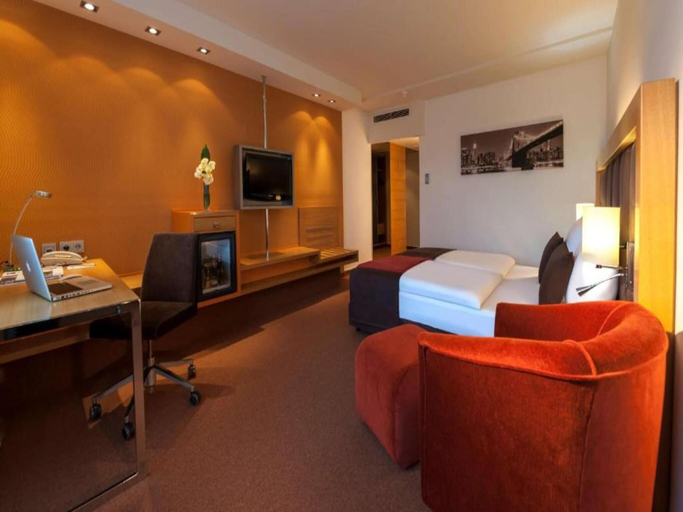 Bedroom 2, Sunday am Main Taunus Zentrum Frankfurt/Sulzbach, Main-Taunus-Kreis