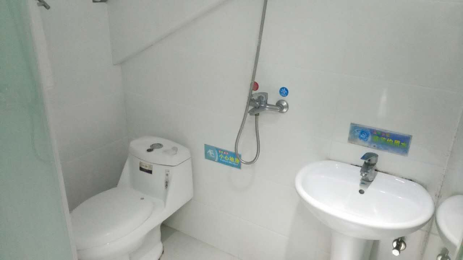 Bathroom, Oushang Apartment, Shanghai