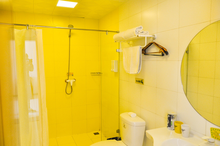 Bathroom 5, Jinyuan Hostel, Chengde