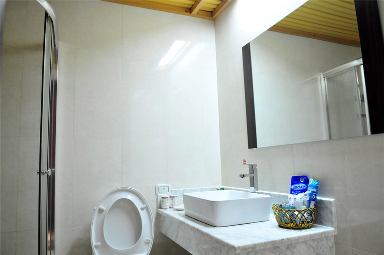 Bathroom 3, City Comfort Inn (Dali Railway Station), Dali Bai