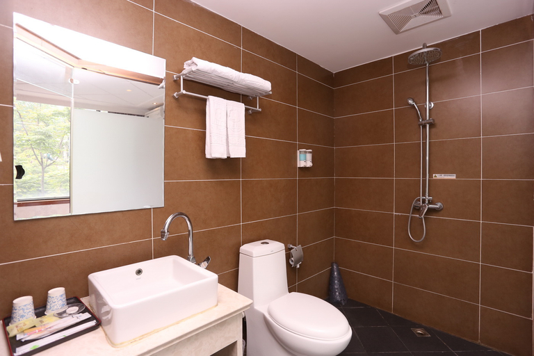 Bathroom, Selected Holidays, Chengdu