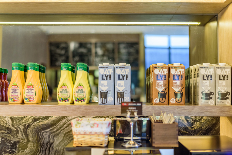 Food & Drinks 5, Echarm Hotel (Rong County Chengnan Bus Station), Yulin