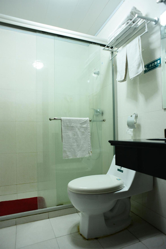 Bathroom 4, Shell Shanghai New International Expo Center Fangh, Shanghai