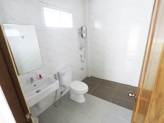 Bathroom 3, Mae Faek Villa, San Sai